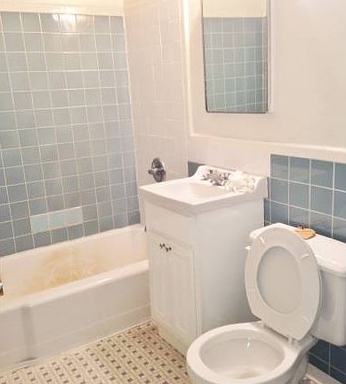 3rd image of 138 E 43rd St