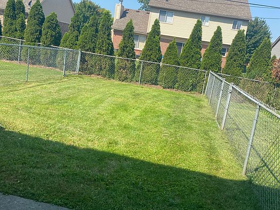 2nd image of 277 Carlson Dr