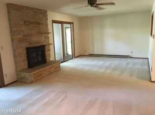 N65W31056 Beaver Ct, Hartland, WI 53029