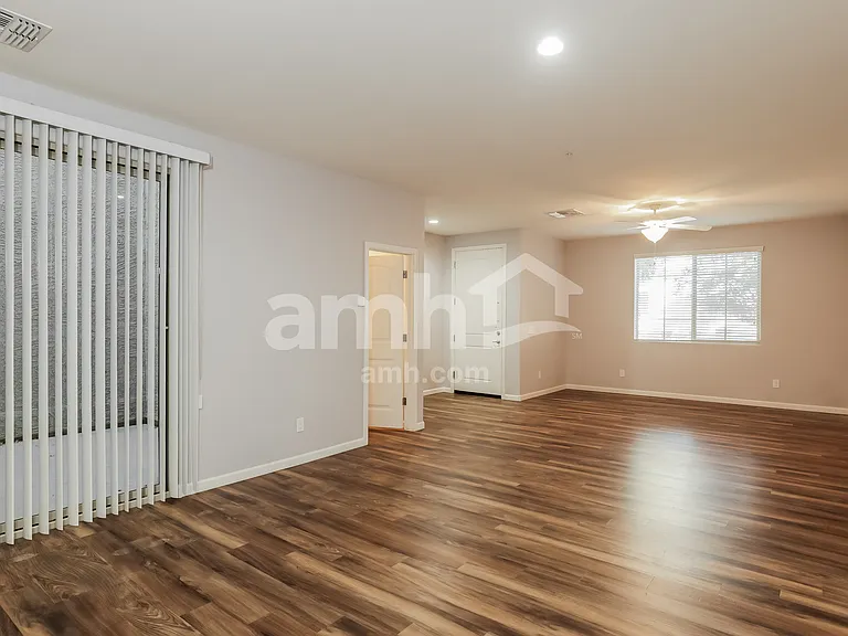 20709 W Stone Hill Rd — Photo 9