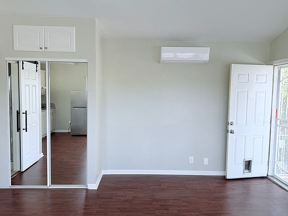 2nd image of 3493 Stoner Ave