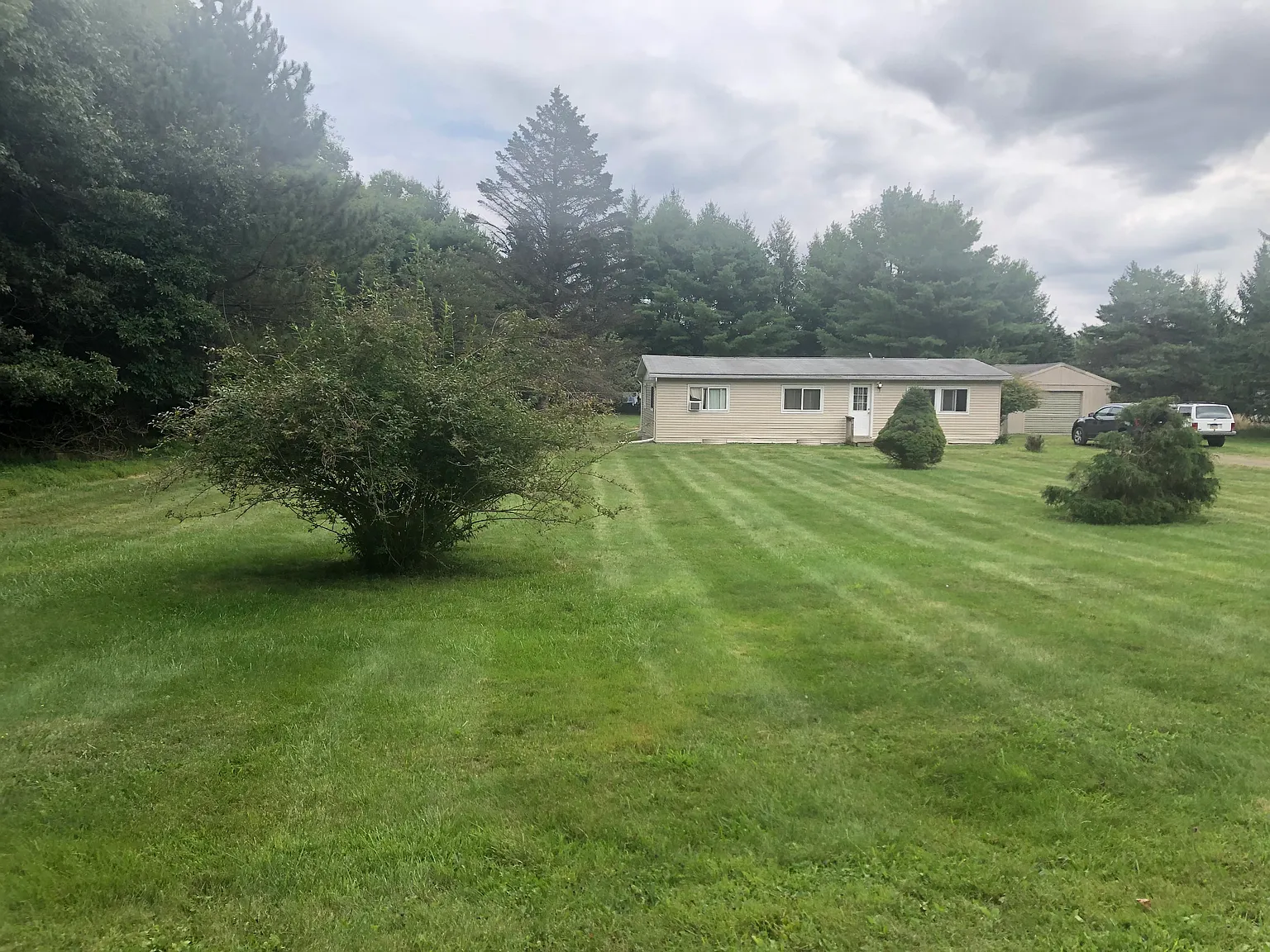 138 Parish Ln photo 1