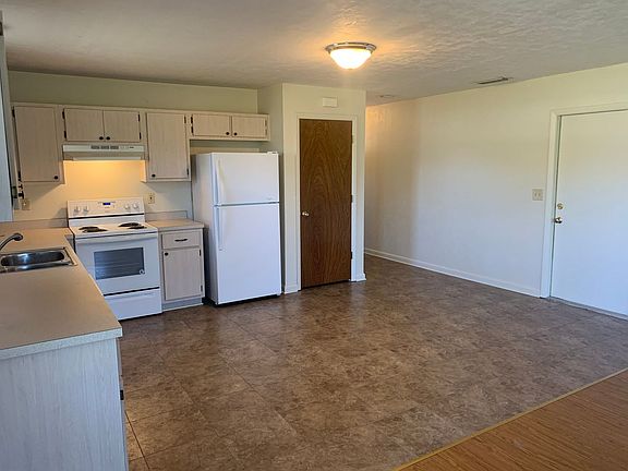 3rd image of 6330 NW 106th Pl #7