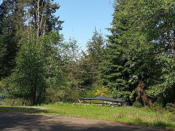 5th image of 10023 108th Avenue Ct