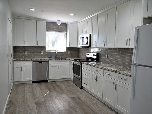 2nd image of 6212 Westwood Dr
