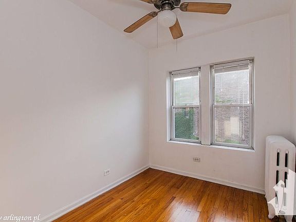 4th image of 611 W Arlington Pl #1713