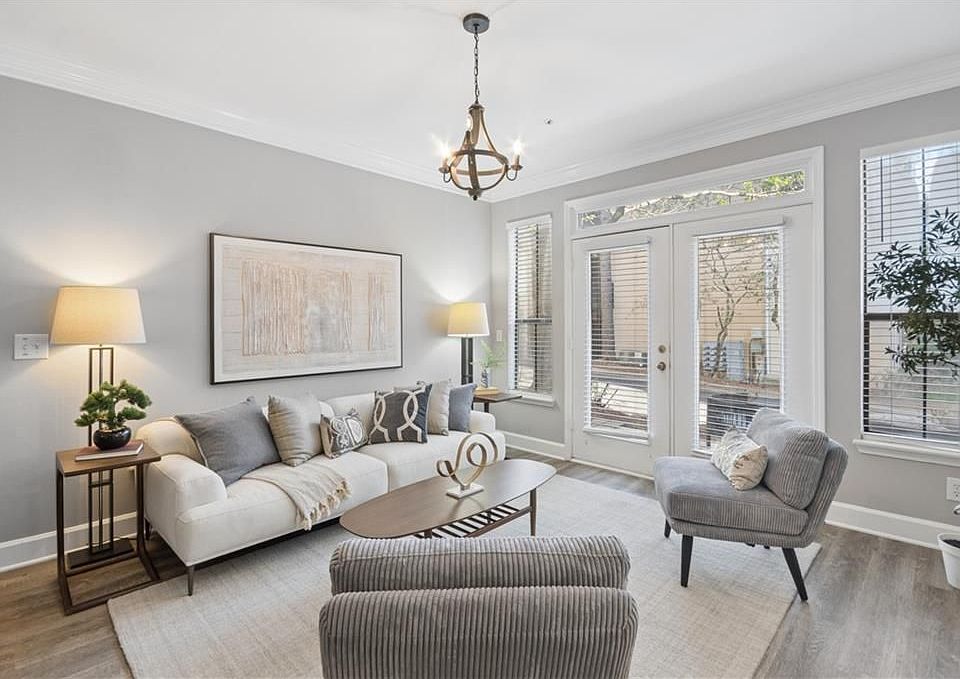 1st image of 3777 Peachtree Rd #914