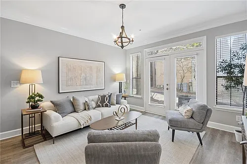 3777 Peachtree Rd #914 Photo 1