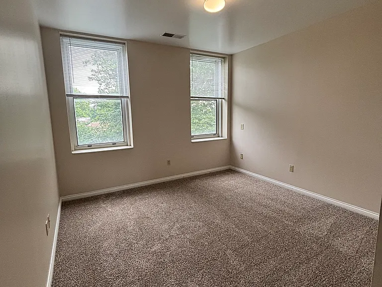 2 BD