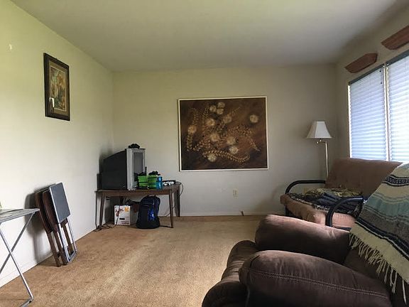 5th image of 350 E Harold St
