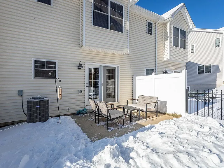 1360 Palomino Trl — Photo 27