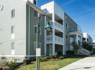 4163 S Four Mile Run Dr UNIT 404, Arlington, VA 22204