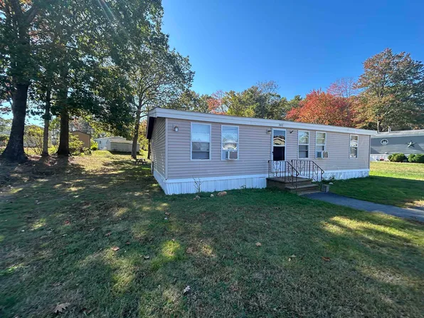 301 Sherwood Glen, Somersworth, NH 03878