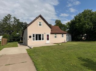 318 Grove St N, Mora, MN 55051