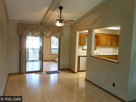 5th image of 843 95th Ln NE