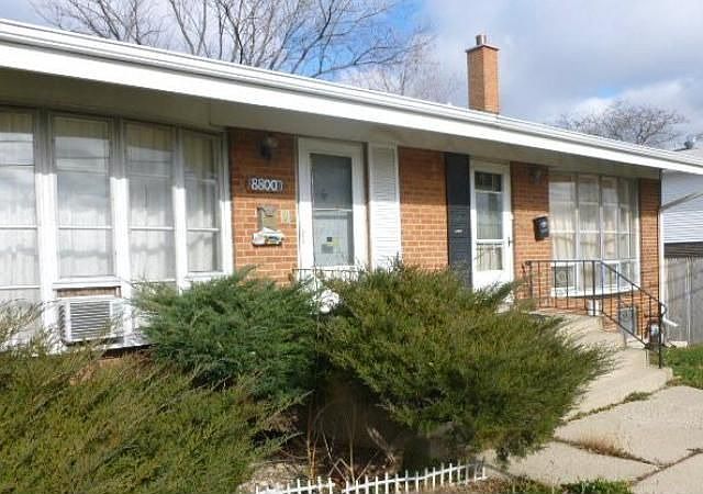 2nd image of 8800 Robin Dr APT A