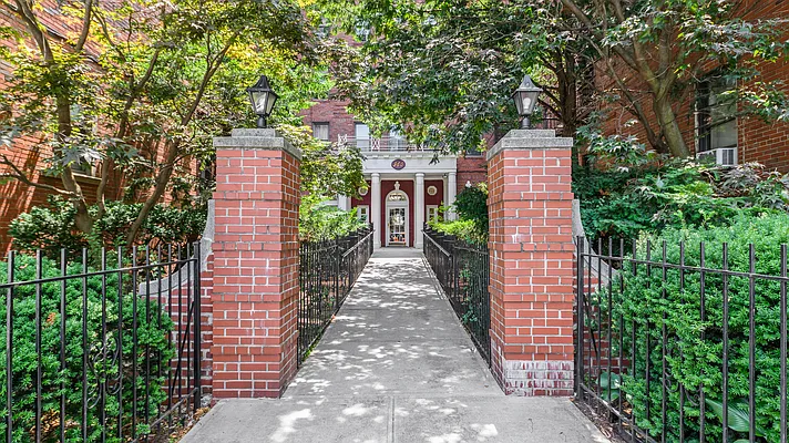 Sold by Douglas Elliman | media 7
