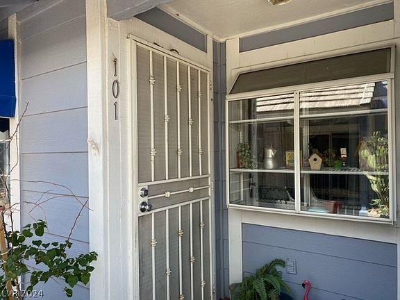 2nd image of 5801 Medallion Dr Unit 101