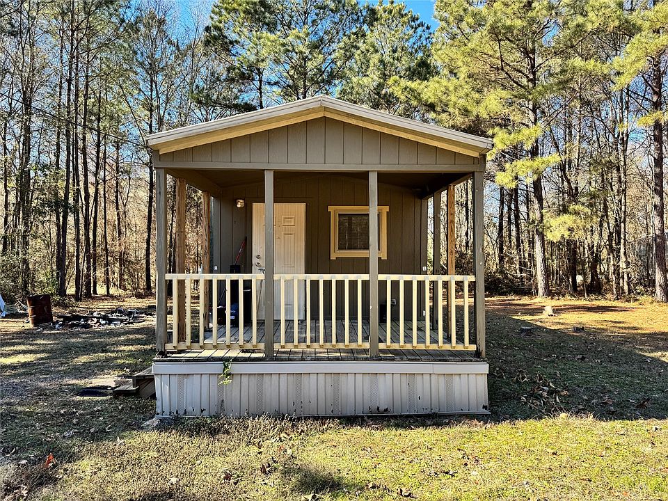 1st image of 104 Woods Trl
