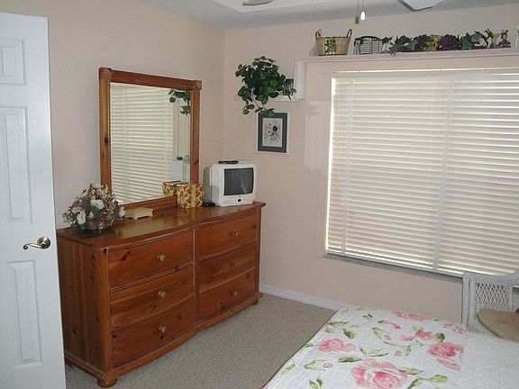 5th image of 2409 Tamarindo Dr