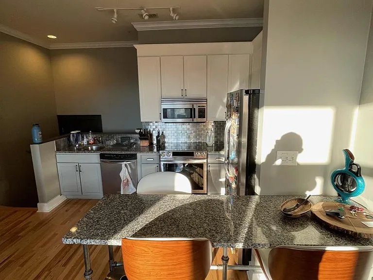 129 Walnut St #129 — Photo 7