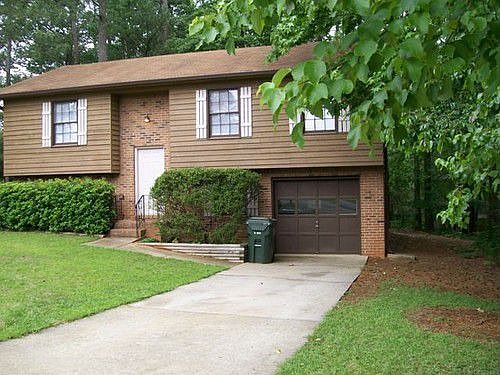 3rd image of 568 Dove Tail Ct SE