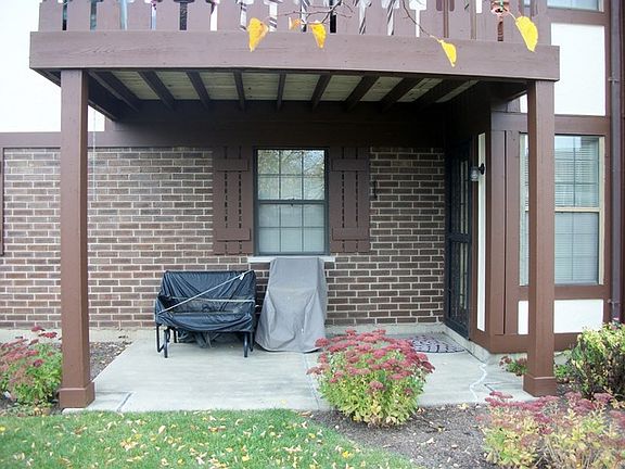 3rd image of 652 Catherine Ct #29-A