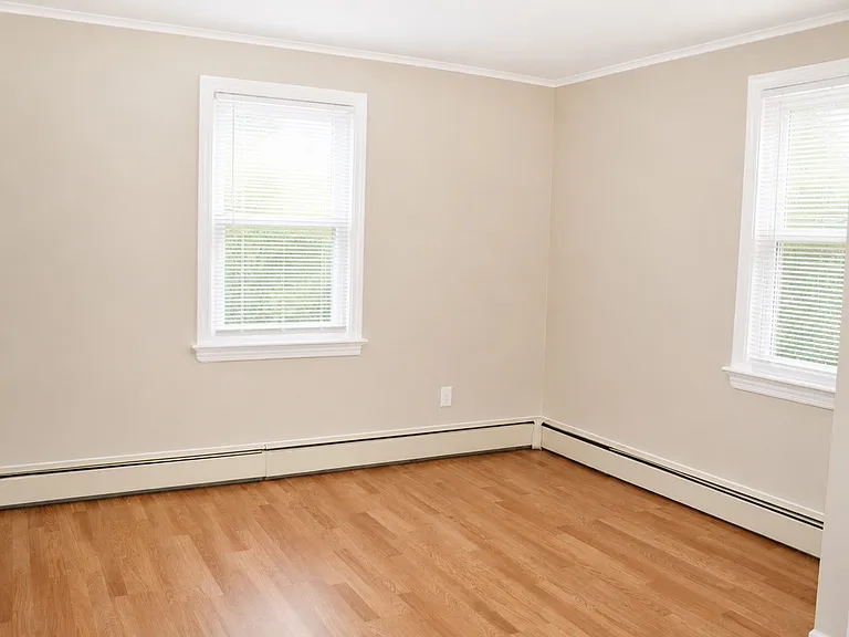 1777 Stone Ave — Photo 14
