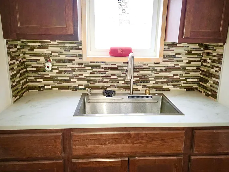 25 Woodlawn Ave #5 — Photo 9