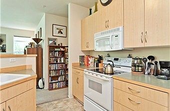 5th image of 725 241st Ln SE #1
