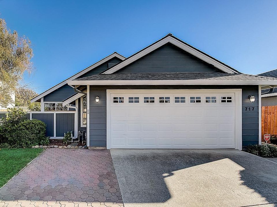 1st image of 717 Capricorn Cir