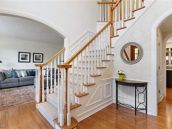 3rd image of 3178 Regency Pl