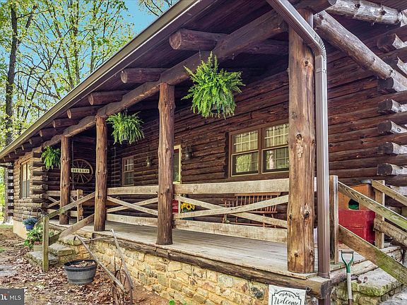 2nd image of 428 Apple Pie Ridge Rd