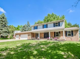 2233 Radford St NW, North Canton, OH 44720