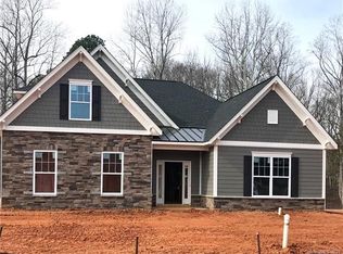 8909 Auburn Whisper Ln, Mint Hill, NC 28227