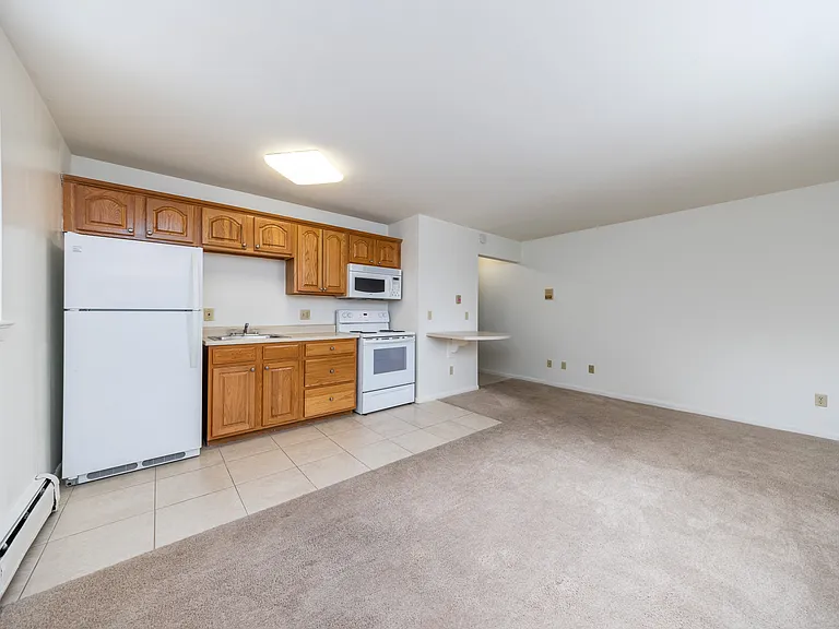 Clintwood Apartments — Photo 26