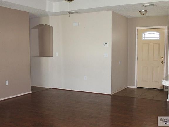 3rd image of 3247 Dellwood Dr