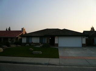 517 Sarabande Ave, Bakersfield, CA 93308
