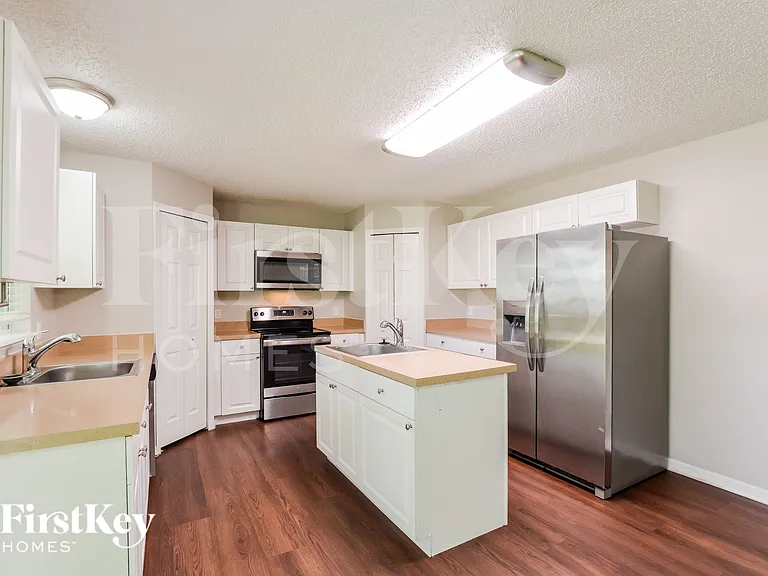 1026 Lake Doe Blvd — Photo 5