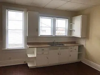 4 bed, 1228 sqft, $1,250 — Photo 4