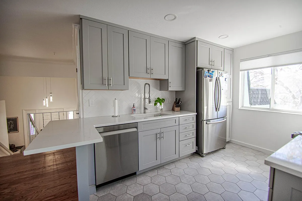 Building Photo - 212 Cypress Cir