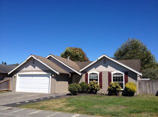 393 Senestraro Way, Fortuna, CA 95540