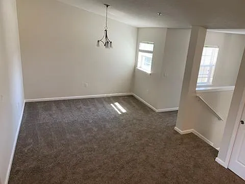 3 bed, 1857 sqft, $1,995 — Photo 4