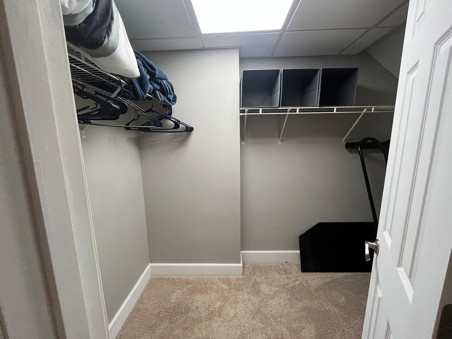 Walk-in closet