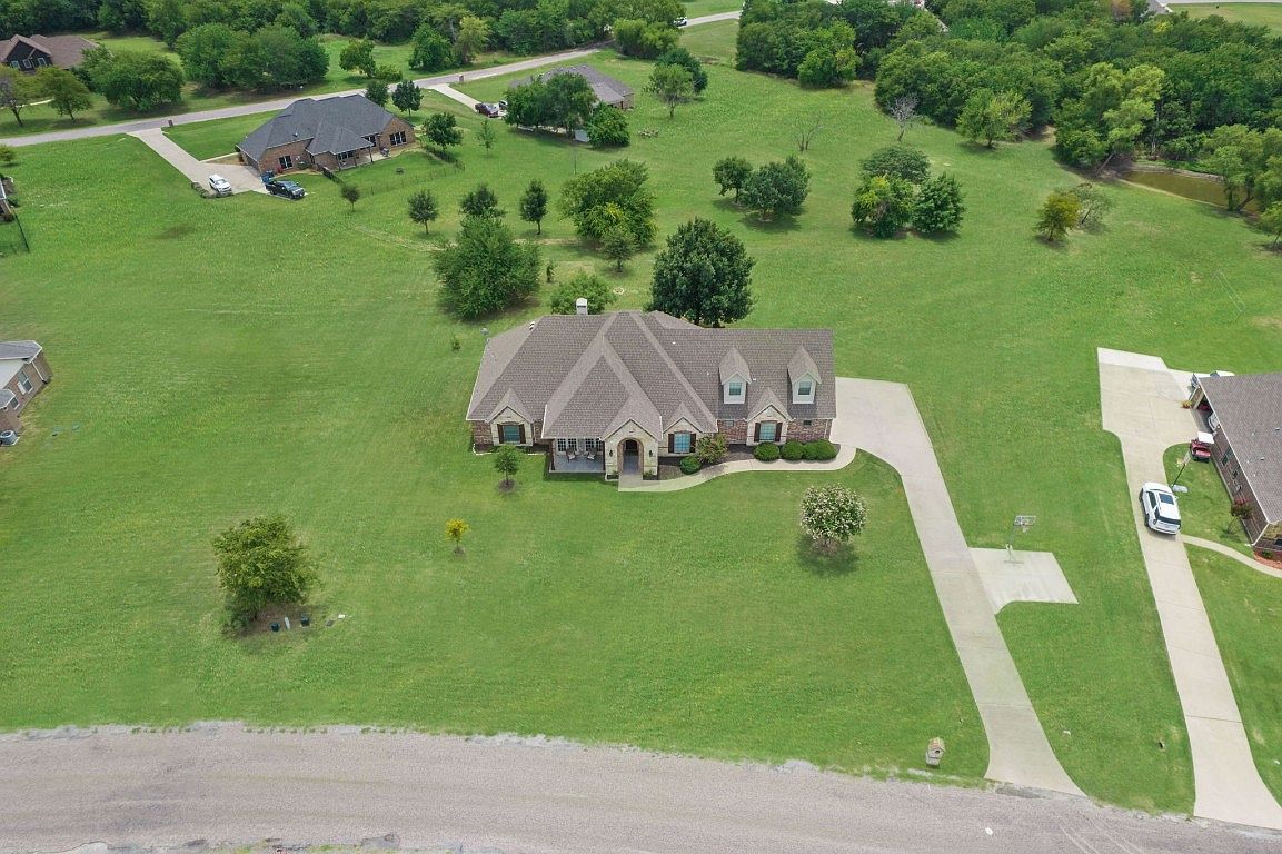 111 Whispering Winds Dr, Gunter, TX 75058 MLS 20415227 Zillow