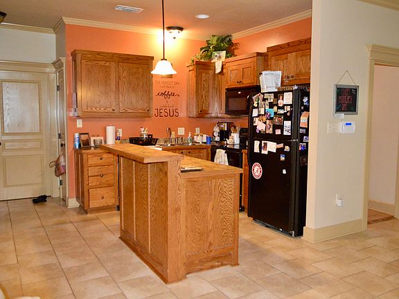 4th image of 4 Gunnison Dr