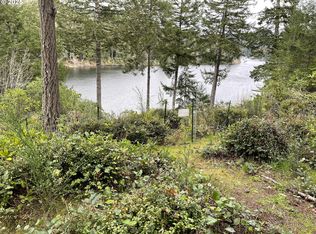 88921 Bayberry Ln, Florence, OR 97439