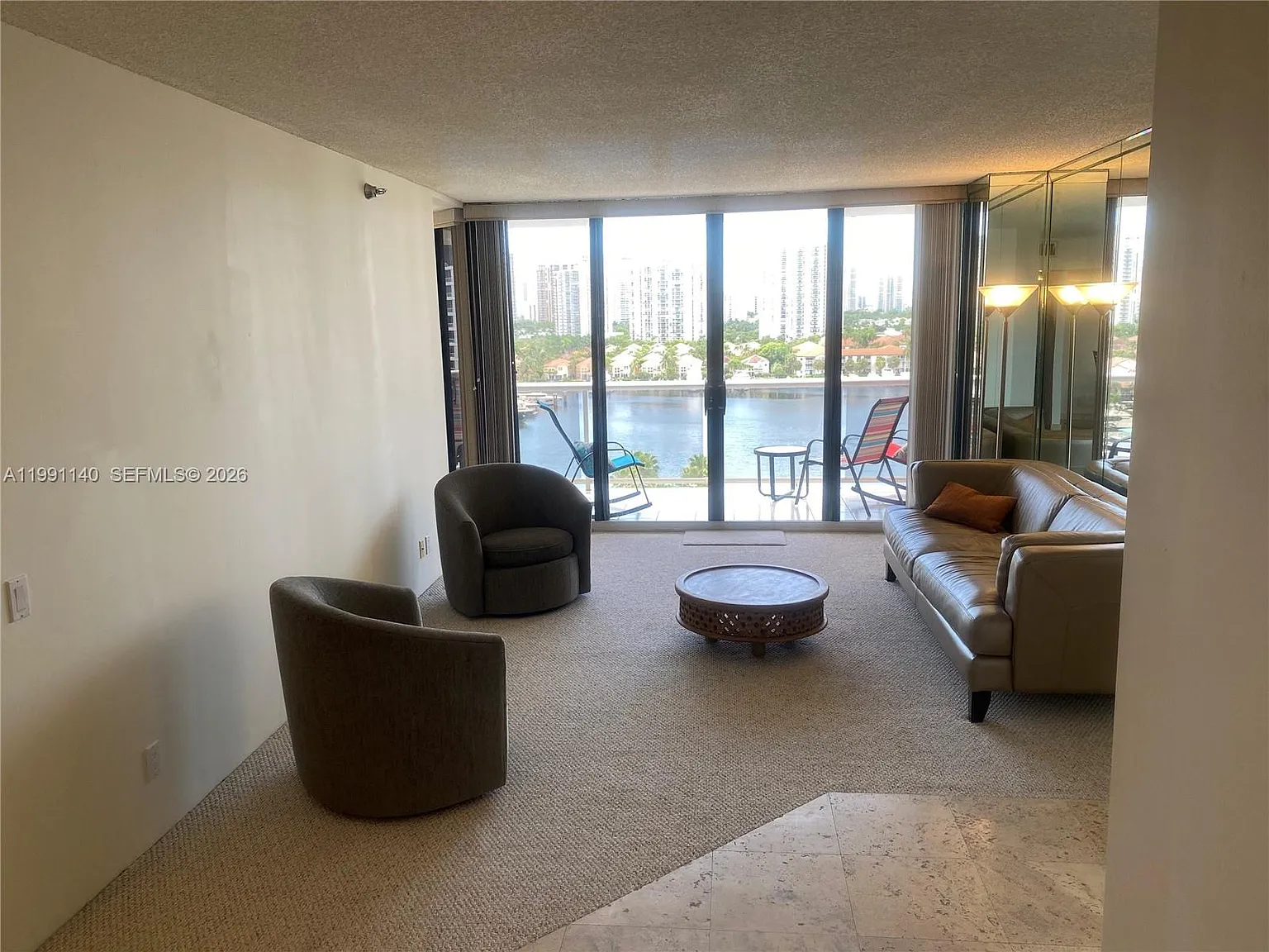 2 bed, 1430 sqft, $3,100 — Photo 3