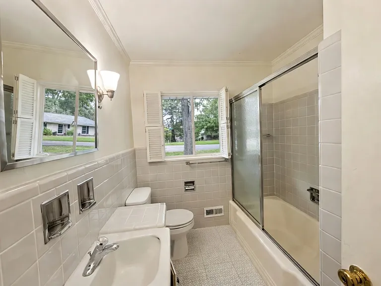 Guest bathroom