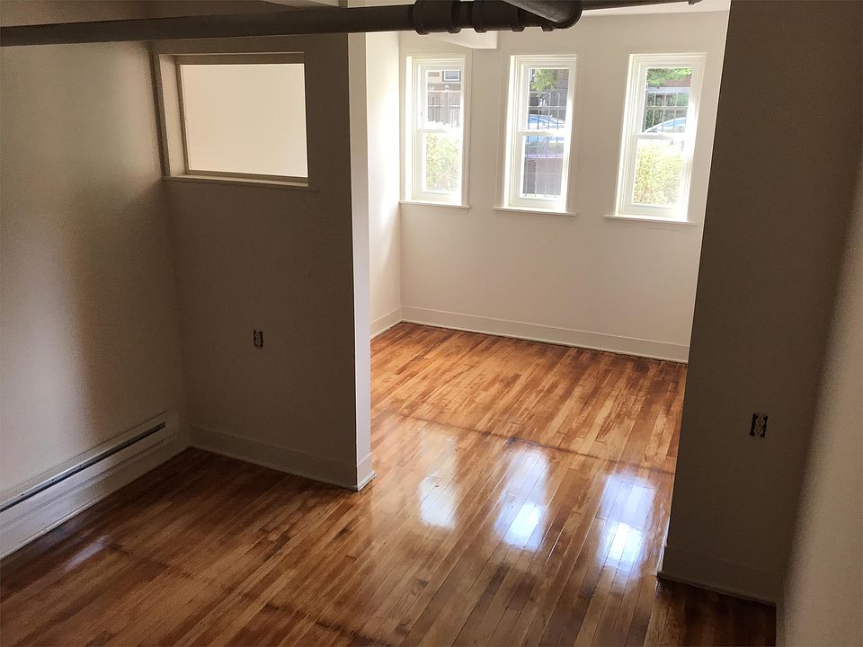 1st image of 7627 S Phillips Ave #Garden
